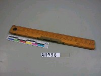 藏品(黃楊水準器直尺)的圖片